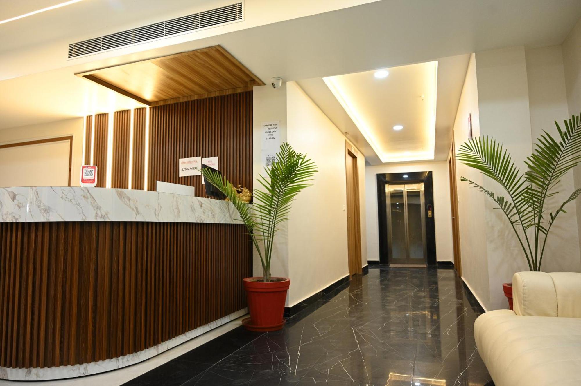 The Janki Hotel Ayodhya Εξωτερικό φωτογραφία