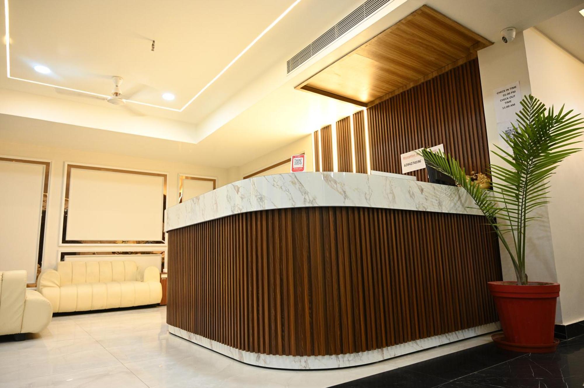 The Janki Hotel Ayodhya Εξωτερικό φωτογραφία