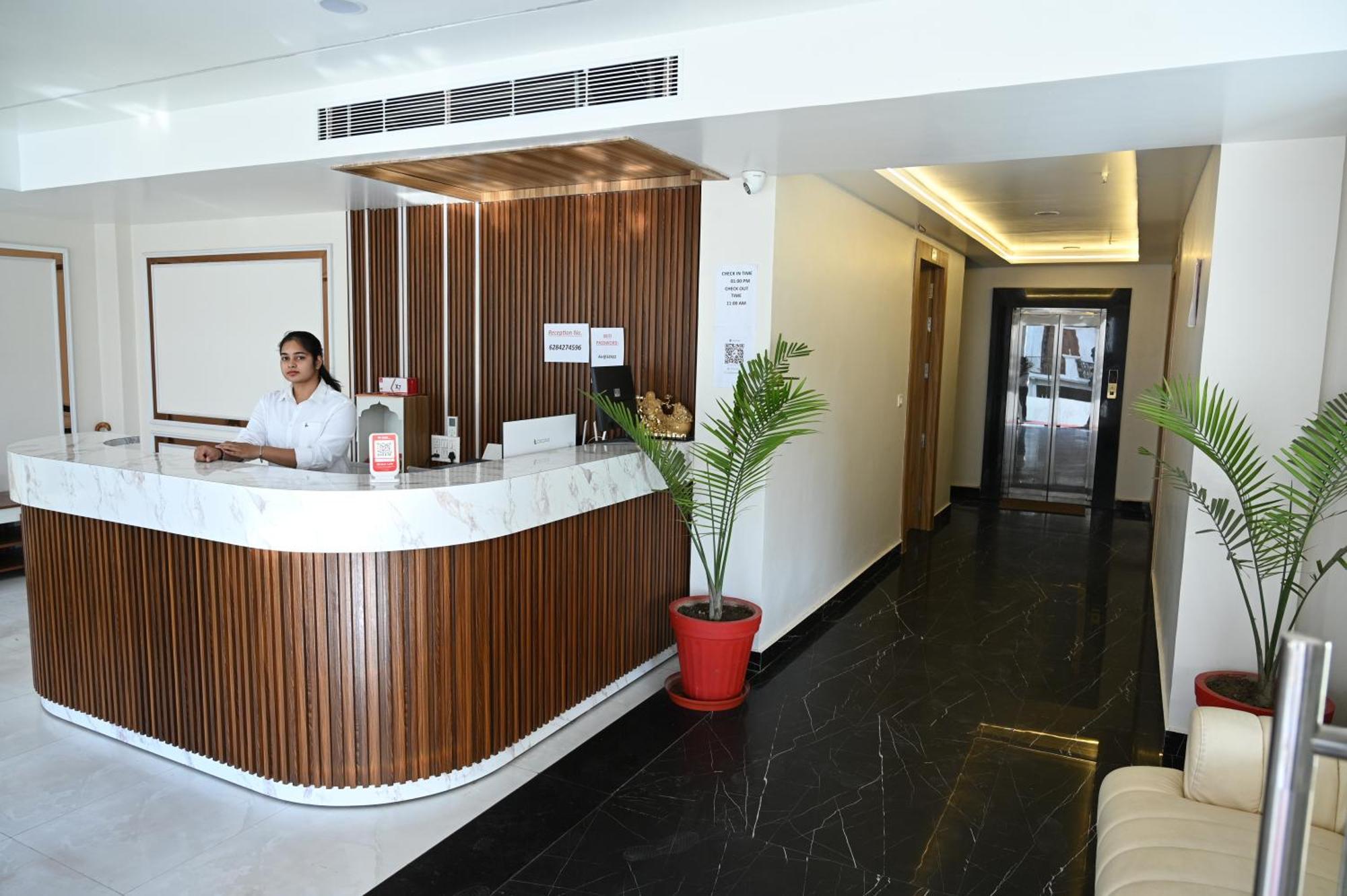 The Janki Hotel Ayodhya Εξωτερικό φωτογραφία
